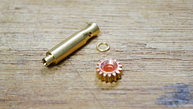 ギア/ポスト/ワッシャーがブラス素材