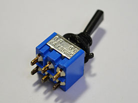 国産 ミニスイッチ ON-ON BK